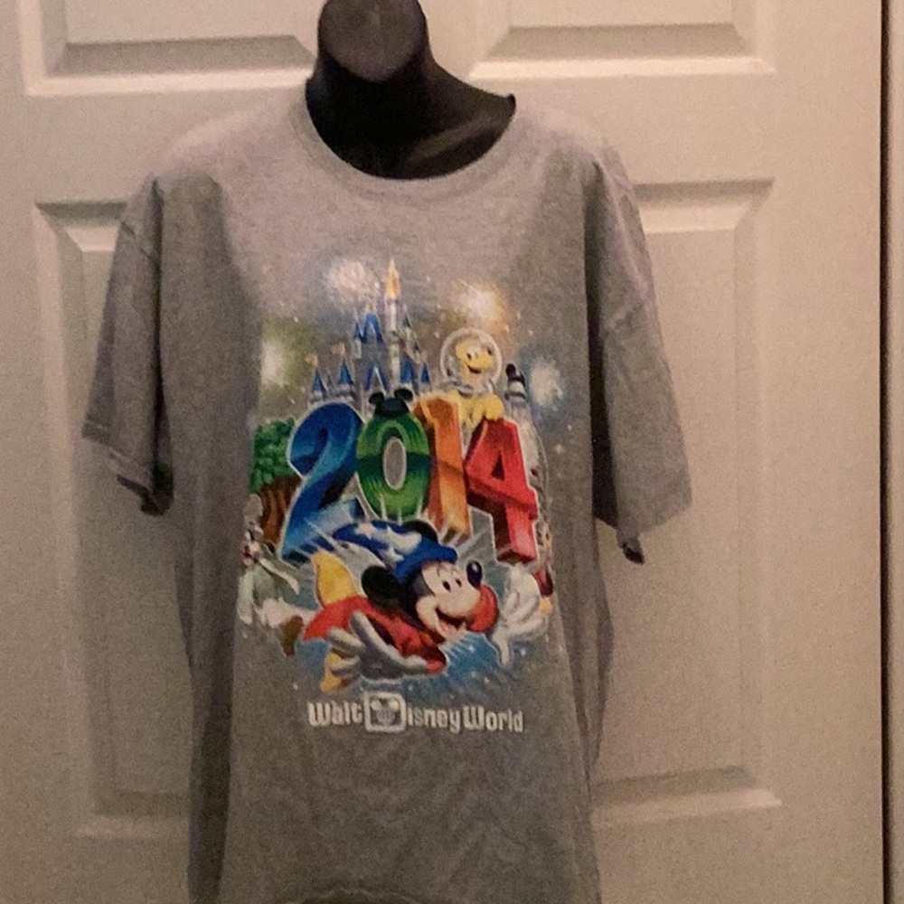 Disney Unisex Pre - Loved Size XLARGE So Much Fun To Wear